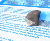 Originální úlomek meteoritu Morávka